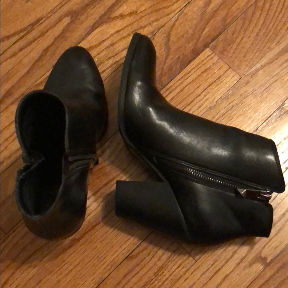 Dolce Vita heeled booties